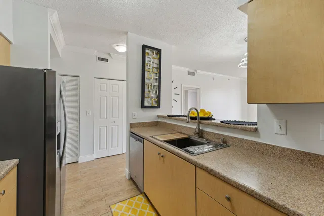 The Montecito Unit 311 photo 5