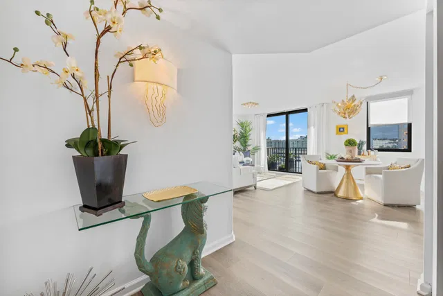 The Tower Condominium at Cityplace Unit 612 photo 5