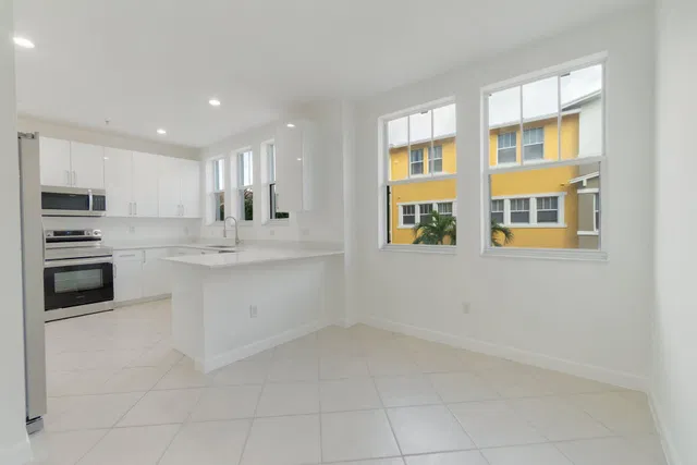 Cityside West Palm Beach Unit 3 photo 5