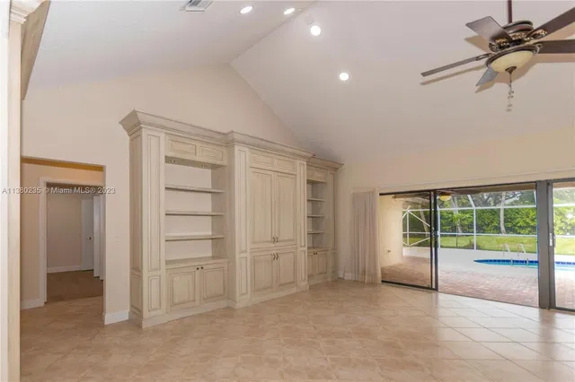 Boca Bath & Tennis Residence photo 5