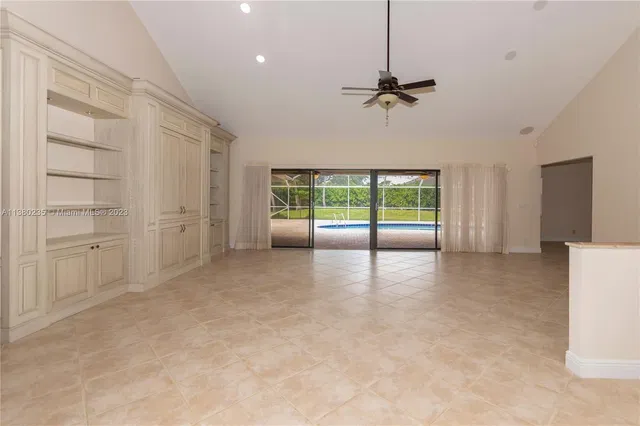 Boca Bath & Tennis Residence photo 7