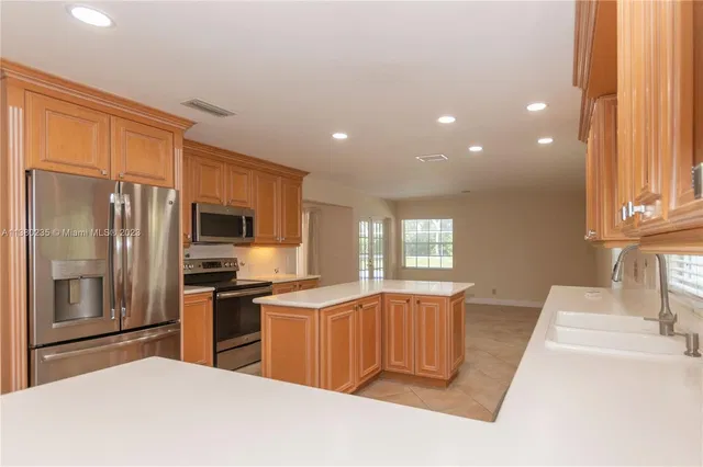 Boca Bath & Tennis Residence photo 8