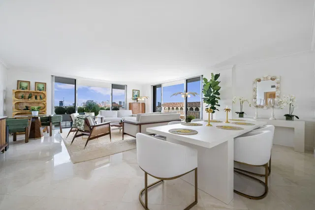 Winthrop House Condos Unit 602 photo 9