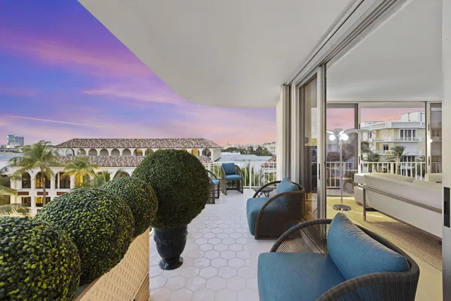 Winthrop House Condos Unit 602 photo 24