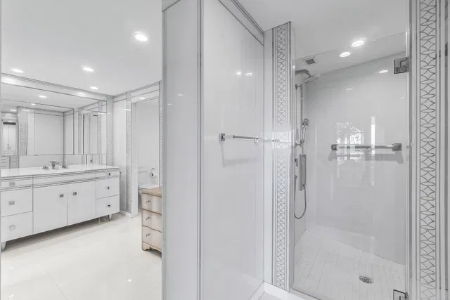 Palm Beach Towers, Palm Beach Unit 503/504 B photo 12