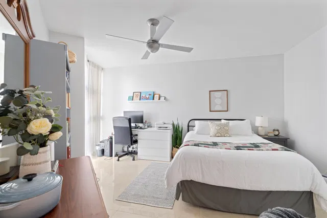 The Prado Unit 619 photo 9