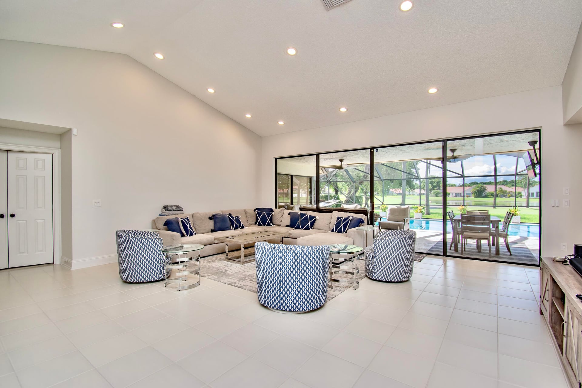  Residence photo 12