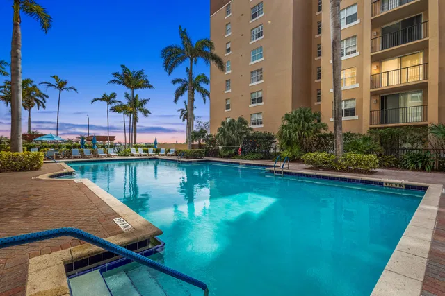 Flagler Pointe Unit 103 photo 2