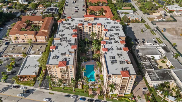 Flagler Pointe Unit 103 photo 3