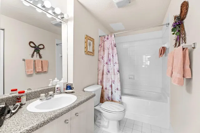 Flagler Pointe Unit 103 photo 18