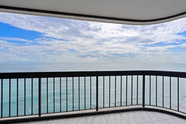 Eastpointe Singer Island Unit 10d photo 4