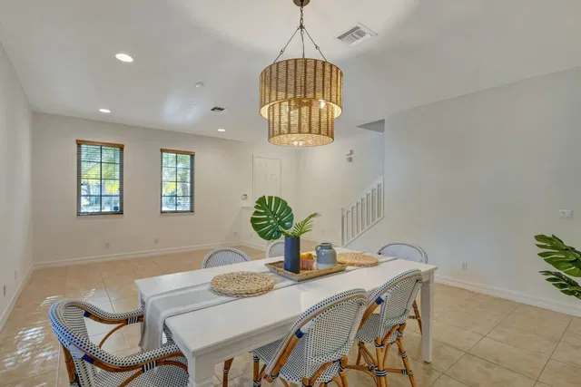 Canterbury Place Residence photo 9
