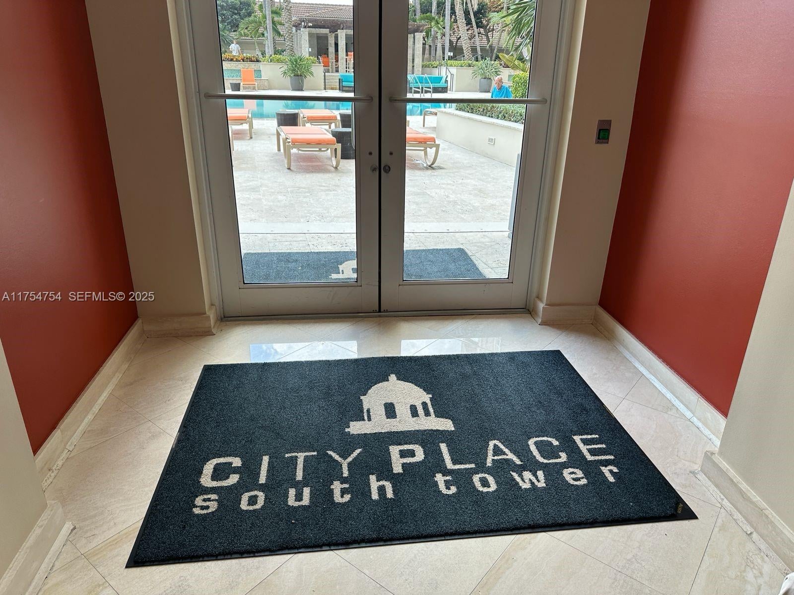 Cityplace South Tower Unit 1121 photo 2