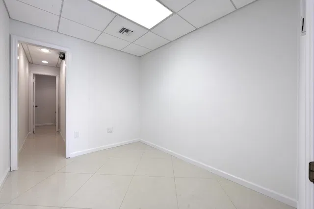  Unit 116-117 photo 9
