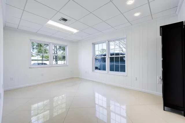  Unit 116-117 photo 11