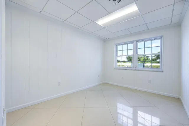  Unit 116-117 photo 12