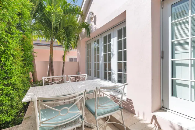 173 Peruvian Avenue #3