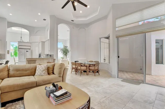 Boca Grove Residence photo 16