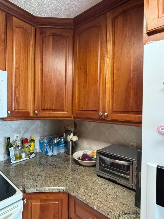  Unit 8833 photo 12