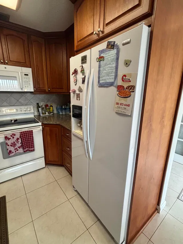  Unit 8833 photo 13