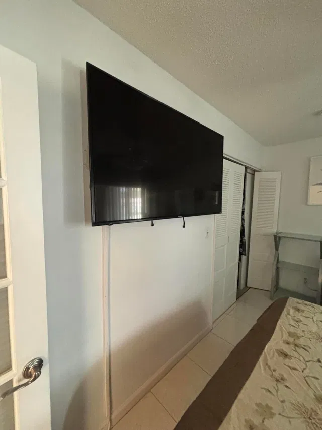  Unit 8833 photo 28