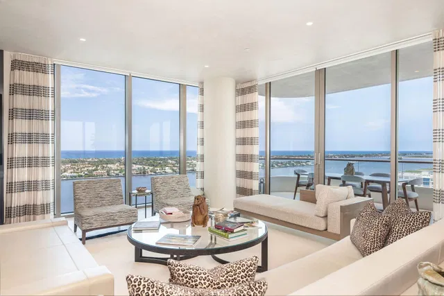 La Clara Palm Beach Unit 2101 photo 2