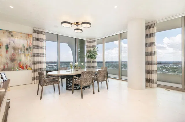 La Clara Palm Beach Unit 2101 photo 3