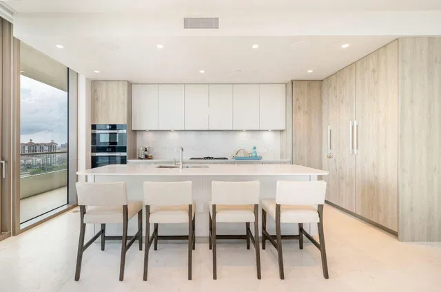 La Clara Palm Beach Unit 2101 photo 10