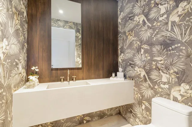 La Clara Palm Beach Unit 2101 photo 27