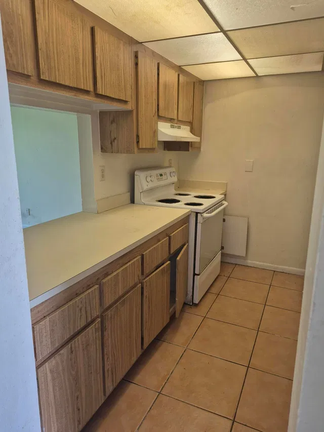 Unit 407 photo 2