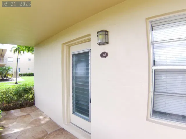 Residence photo 4
