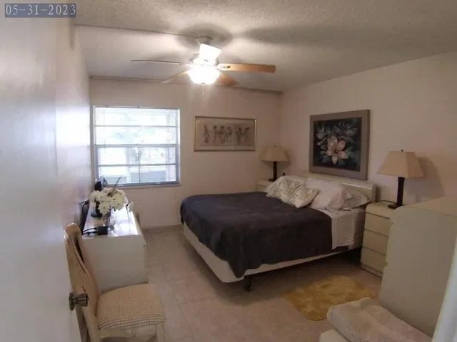 Residence photo 17