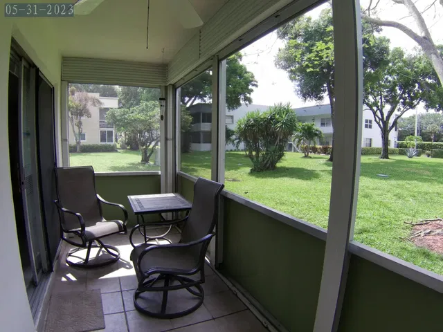 Residence photo 32