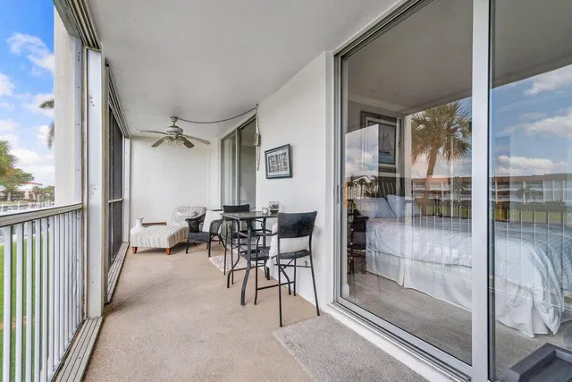 Paradise Harbour North Palm Beach Unit 208 photo 18