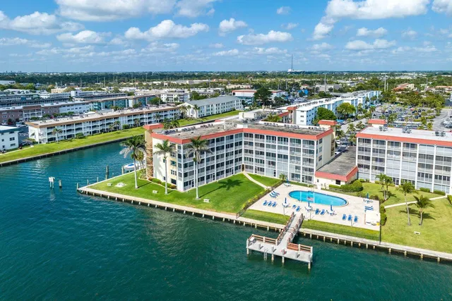 Paradise Harbour North Palm Beach Unit 208 photo 27