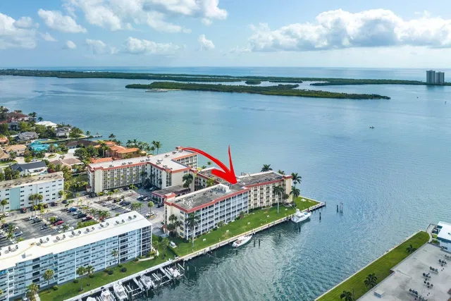 Paradise Harbour North Palm Beach Unit 208 photo 29