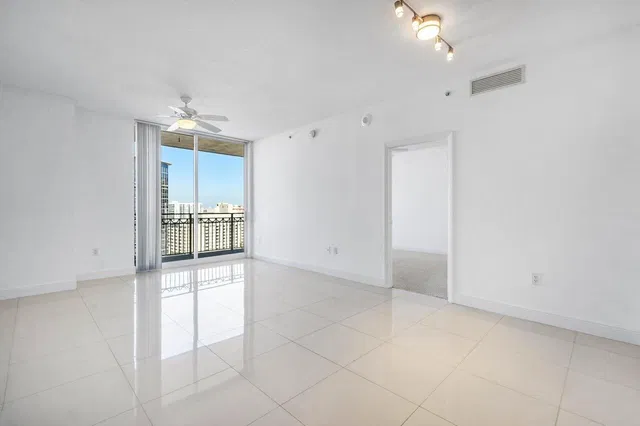 CityPlace South Tower Unit 1709 photo 7