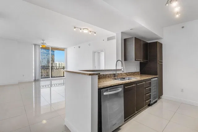CityPlace South Tower Unit 1709 photo 11