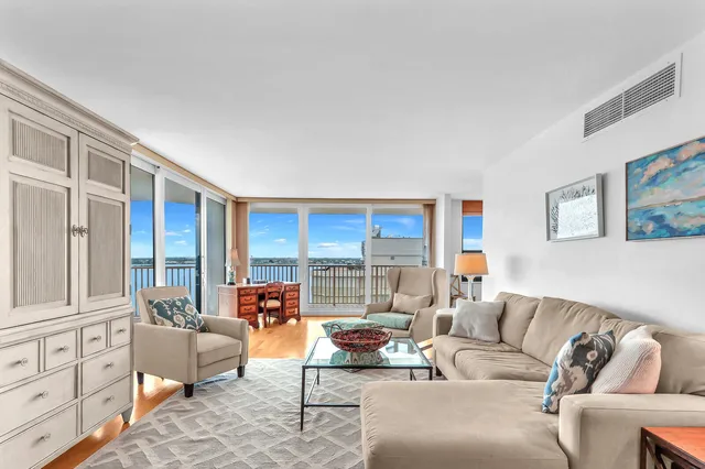 Singer Island Unit A10c photo 3