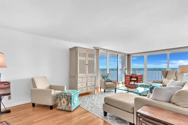 Singer Island Unit A10c photo 4