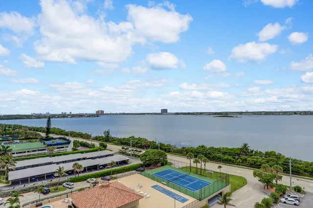 Singer Island Unit A10c photo 9