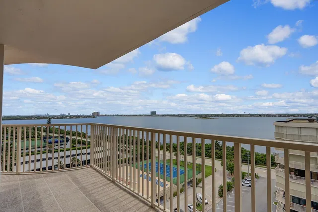 Singer Island Unit A10c photo 14