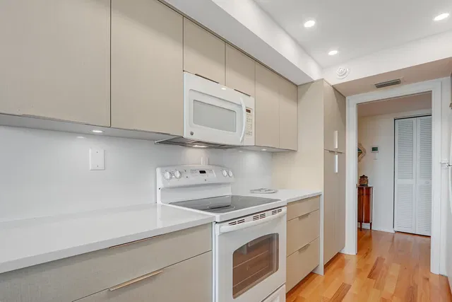 Singer Island Unit A10c photo 20