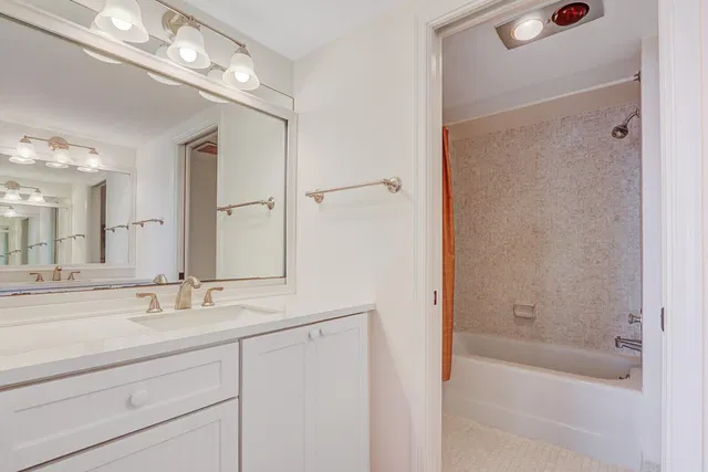Singer Island Unit A10c photo 27