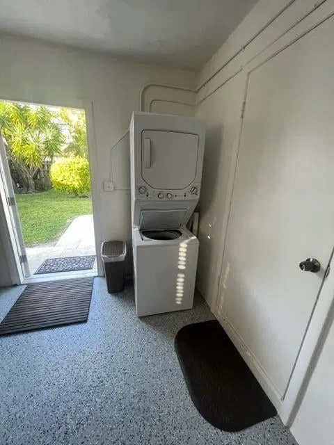Singer Island Residence photo 32
