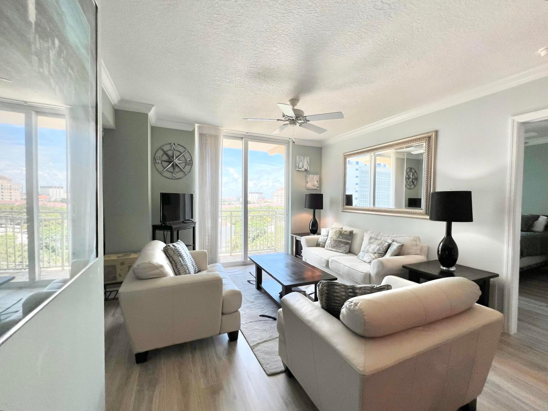 610 Clematis Unit 726 photo 6