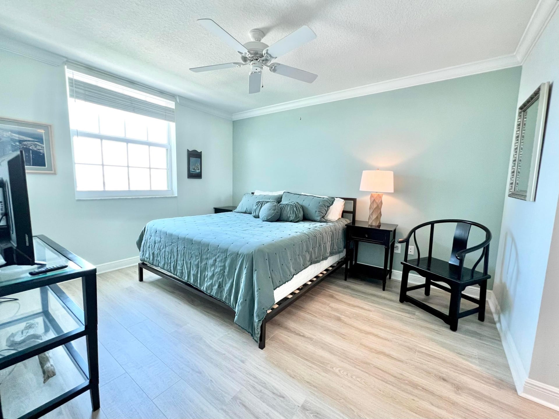 610 Clematis Unit 726 photo 8