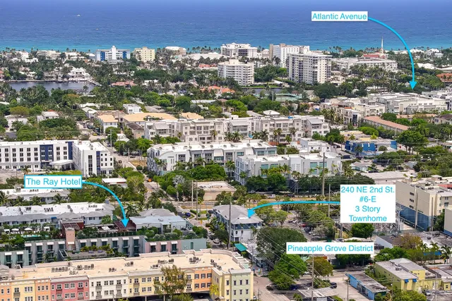 Pineapple Grove Village Condominiums Unit E photo 4