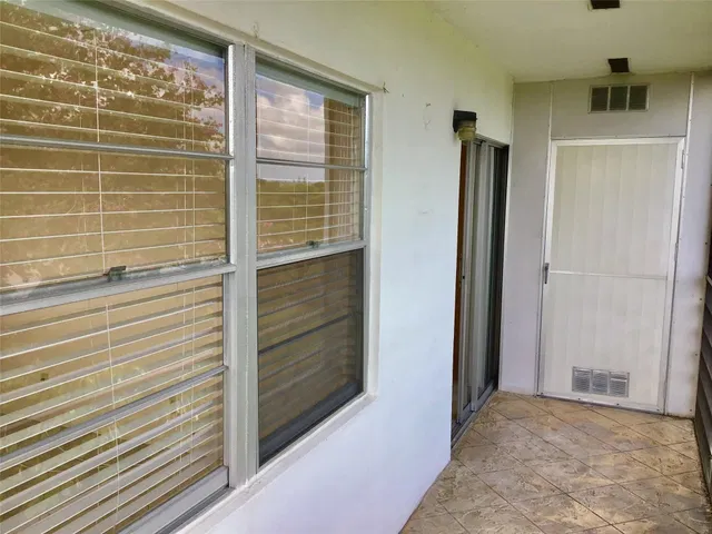 Unit 336 photo 18