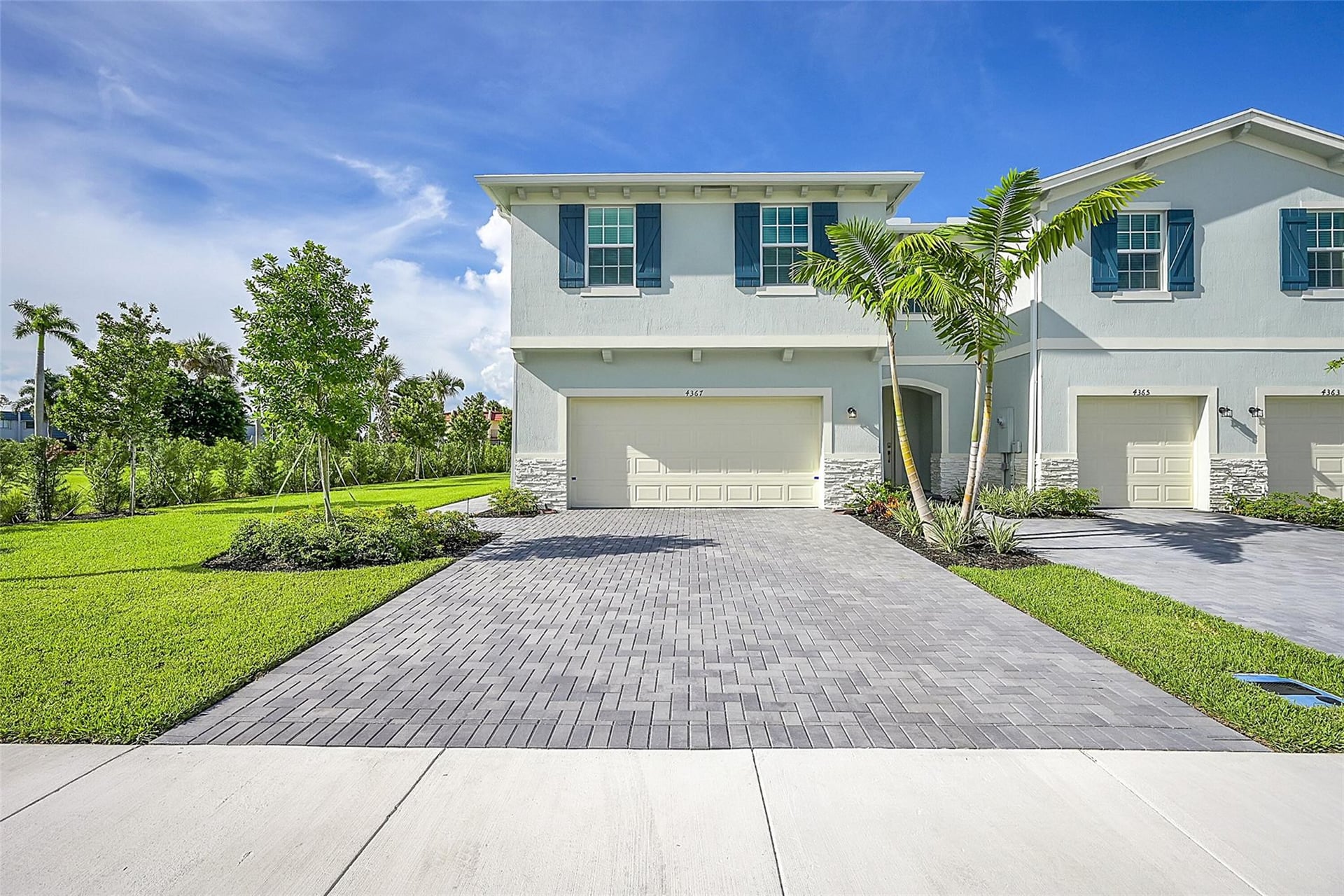 4367 Pond Lily Lane